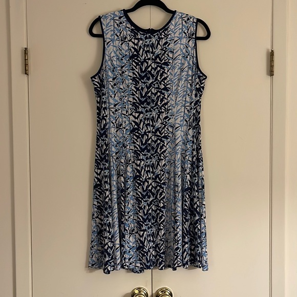 Danny & Nicole Dresses & Skirts - Danny and Nicole Dress, lightly worn, dry cleaned.